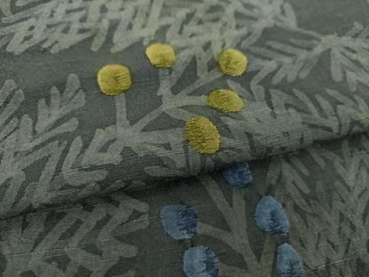 平和屋着物●上質な小紋 紬地 刺繍 手描き 草葉文 正絹 逸品 DAAS3513ps