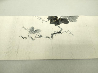 平和屋着物●九寸名古屋帯　紬地　手描き　葡萄蔦の葉文　金彩　正絹　逸品　未使用　DAAS3579ps