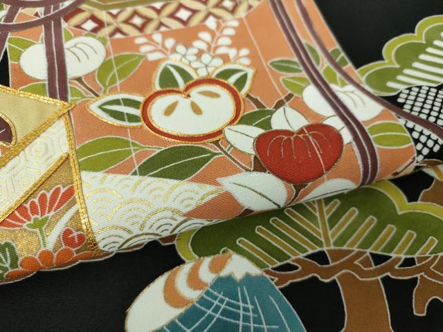 平和屋着物●創業460年・千總　黒留袖　駒刺繍　貝桶花文　金彩　正絹　逸品　DAAS3808ps