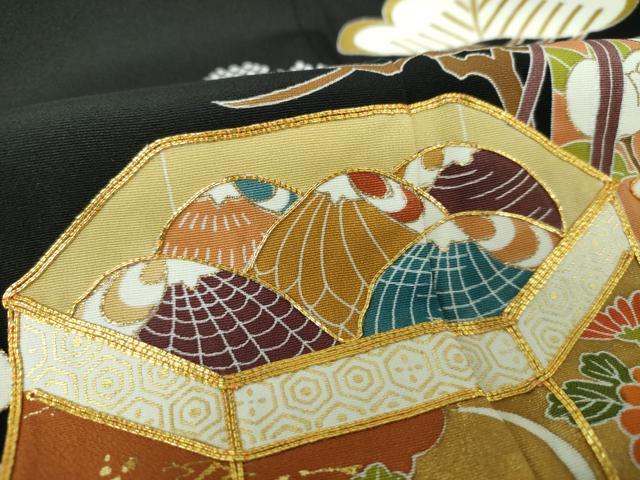 平和屋着物●創業460年・千總　黒留袖　駒刺繍　貝桶花文　金彩　正絹　逸品　DAAS3808ps