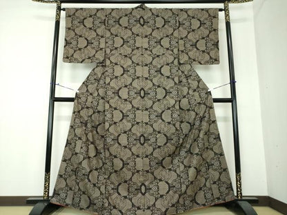 平和屋着物●本場大島紬 7マルキ 亀甲花文 正絹 逸品 未使用 DAAS3843ps