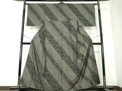 平和屋着物●本場大島紬 訪問着 9マルキ 立涌鳥獣花文 正絹 逸品 DAAS3848ps