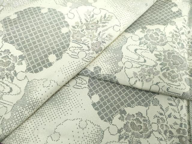 平和屋着物●本場大島紬 白大島 9マルキ 雪輪重ね花文 正絹 逸品 DAAS3909ps