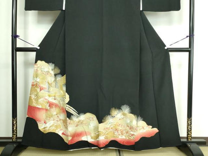 平和屋着物■豪華黒留袖　立波飛鳥松文　金彩　正絹　逸品　DAAS4654sf