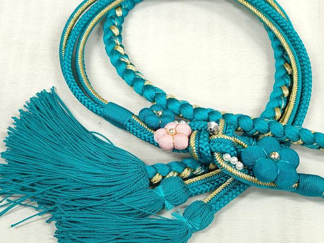 平和屋着物●和装小物　振袖用帯締め　飾り付き　ちりめん細工　パール　ラインストーン　花　丸組　金糸　逸品　未使用　DAAS6402zzz