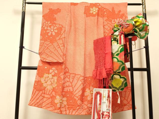 平和屋着物[]七五三　女の子　７歳　祝着　四つ身　つけ帯・小物セット　駒刺繍　総絞り　檜扇花文　逸品　DAAS9029ma