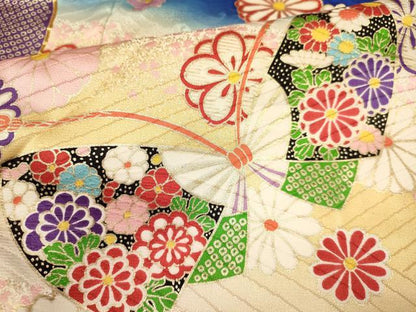 平和屋着物∵女の子　十三参り　子供　祝着・袋帯セット　駒刺繍　花蝶文　暈し染め　金彩　逸品　DAAS9066ma