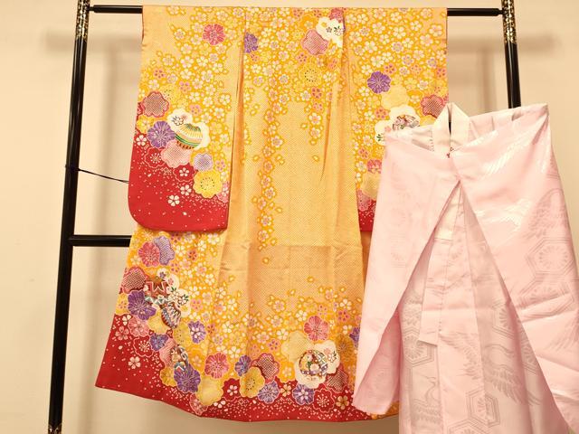 平和屋着物[]七五三　女の子　７歳　祝着　四つ身　襦袢(単衣・半衿刺繍)セット　鞠花文　金彩　逸品　DAAS9069ma