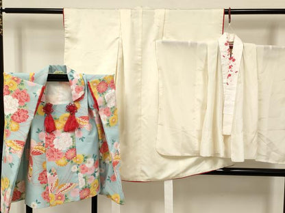 平和屋着物[]七五三　女の子　３歳　祝着　三つ身　長襦袢・被布セット　花蝶文　草花地紋　生成り色　洗える着物　DAAS9124ma