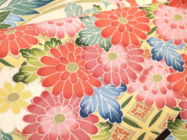 平和屋着物[]七五三　女の子　７歳　祝着　四つ身　襦袢(袷)付き　草花文　花舟　暈し染め　逸品　DAAS9301ma