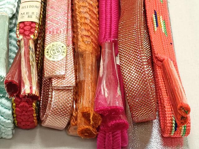 平和屋本店■和装小物　帯締め10本　佐賀錦　くみ紐　金糸　さが美扱い　逸品　未使用　DZAA11155kh5