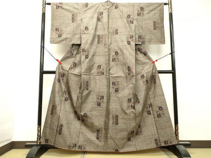 平和屋着物●本場大島紬 9マルキ 花唐草文 正絹 逸品 DAAT1025tw
