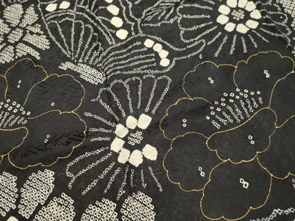 平和屋着物●豪華振袖　総絞り　花蝶文　黒地　金彩　正絹　逸品　DAAT1064tw
