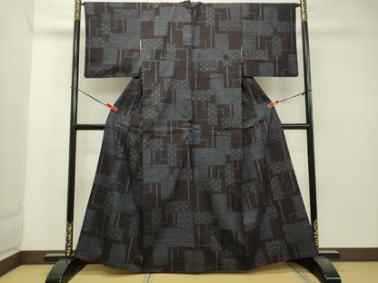 平和屋着物●本場結城紬　重要無形文化財　120亀甲　幾何学文様　正絹　逸品　DAAT1128tw