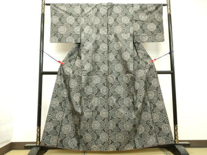 平和屋着物●本場村山大島紬 花絵皿文 正絹 逸品 DAAT1164tw