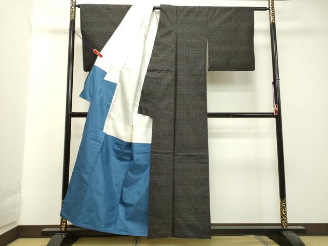 平和屋着物●本場大島紬 7マルキ 横段唐草文 正絹 逸品 DAAT1417tw