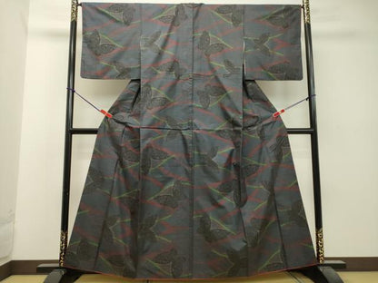 平和屋着物●本場大島紬　7マルキ　舞蝶文　正絹　逸品　DAAT1424tw