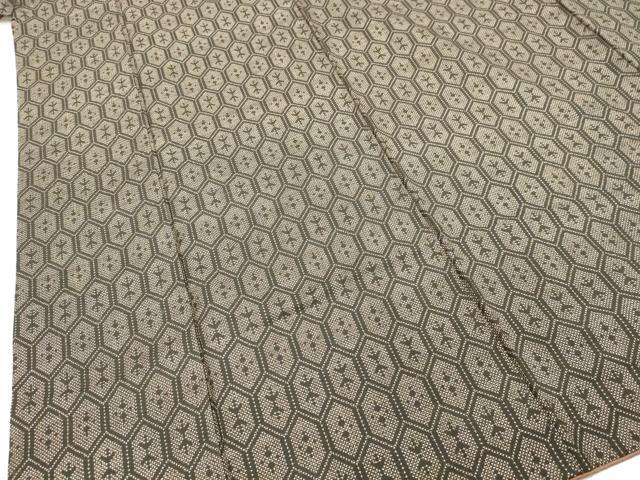 平和屋着物●本場大島紬　7マルキ　亀甲文　正絹　逸品　DAAT1446tw