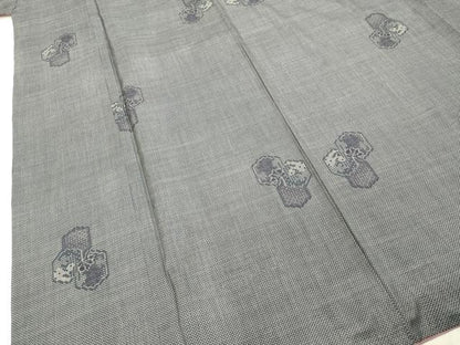 平和屋着物●本場大島紬　7マルキ　亀甲重ね文　正絹　逸品　DAAT1507tw