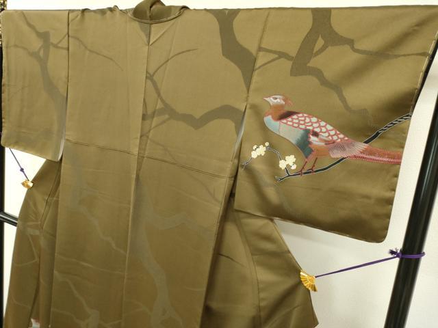 平和屋着物●キモノデザイナー　斉藤上太郎　訪問着　枝花に休み鳥　金彩　反端付き　媚茶色　正絹　逸品　未使用　DAAT3627fe