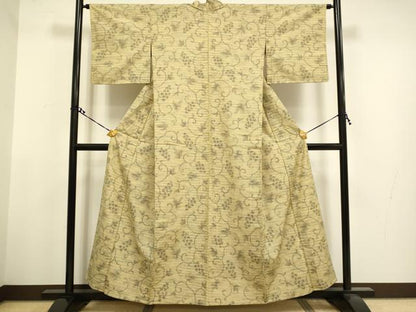 平和屋着物▽上質な紬 　単衣　葡萄蔦の葉　正絹　逸品　未使用　DAAT4486du