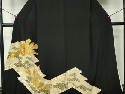 平和屋着物■豪華黒留袖 駒刺繍 刺繍 孔雀松文 金銀糸 正絹 逸品 DAAT7561ob