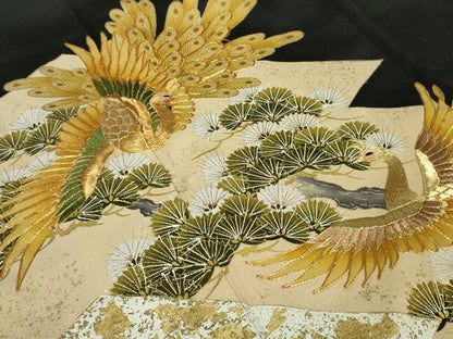 平和屋着物■豪華黒留袖 駒刺繍 刺繍 孔雀松文 金銀糸 正絹 逸品 DAAT7561ob