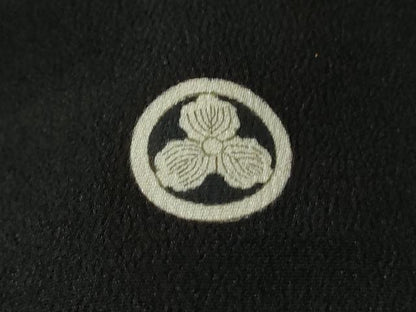 平和屋着物■豪華黒留袖 駒刺繍 刺繍 孔雀松文 金銀糸 正絹 逸品 DAAT7561ob