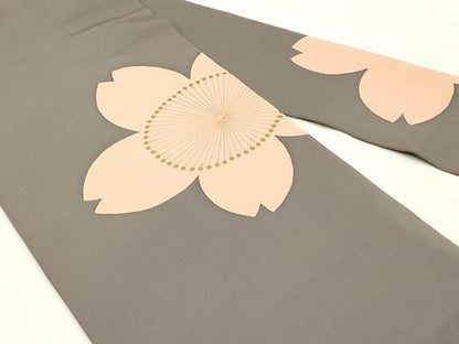 平和屋着物●塩瀬　九寸名古屋帯　舞桜文　薄鼠色　金彩　正絹　逸品　DAAT7860ob