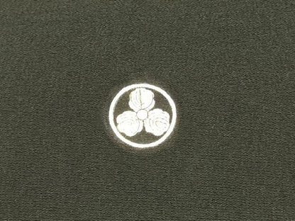 平和屋着物■豪華黒留袖　駒刺繍　雲取り飛鶴花文　金彩　正絹　逸品　DAAT8257qp