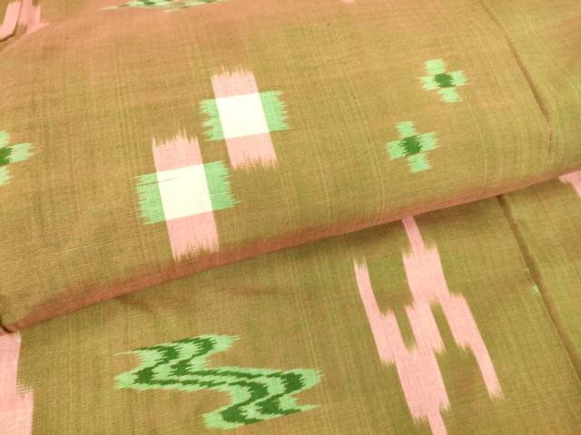 平和屋着物▽上質な紬　単衣　琉球絣文様　正絹　逸品　DAAT9112az