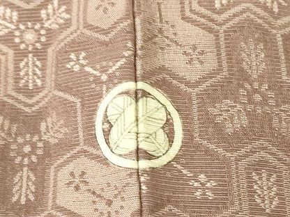 平和屋着物▽上質なお召 色無地 単衣 毘沙門亀甲地紋 梅染色 正絹 逸品 DAAT9214az