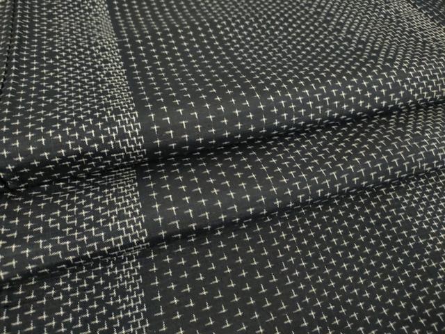平和屋着物▽上質な紬 単衣 十字絣 黒地 正絹 逸品 DAAT9259az