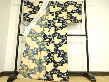 平和屋着物▽上質な小紋 単衣 舞蝶文 正絹 逸品 未使用 DAAT9517az