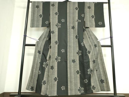 平和屋着物▽小紋　単衣　舞桜文　黒地　洗える着物　DAAT9900az
