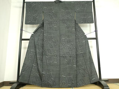 平和屋着物▽結城紬 単衣 御所車文 100亀甲 黒地 伊勢丹扱い 正絹 逸品 DAAT9938az