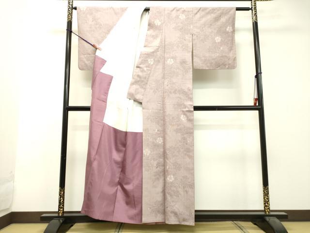 平和屋着物●本場結城紬　重要無形文化財　100亀甲　草花文　証紙付き　正絹　逸品　DAAU0584tw