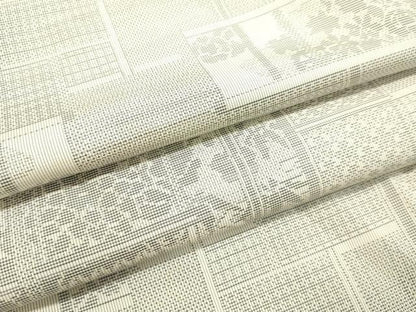 平和屋着物●本場大島紬　白大島　9マルキ　格子草花文　正絹　逸品　DAAU0645tw