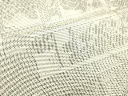 平和屋着物●本場大島紬　白大島　9マルキ　格子草花文　正絹　逸品　DAAU0645tw