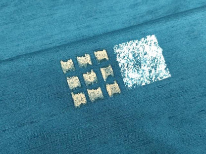 平和屋着物●上質な紬 ろうけつ染め 幾何学文様 正絹 逸品 DAAU0678tw