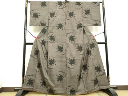 平和屋着物●本場大島紬　7マルキ　草花文　正絹　逸品　DAAU0757tw