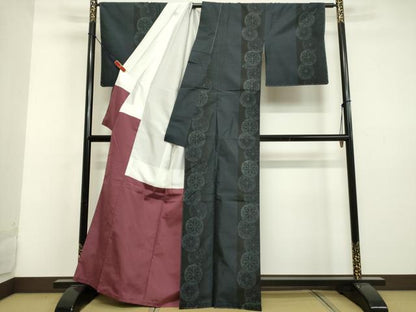 平和屋着物●本場大島紬　源氏車間道　証紙付き　正絹　逸品　DAAU0784tw