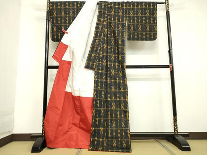 平和屋着物●上質な紬　絣文様　黒地　正絹　逸品　DAAU0844tw