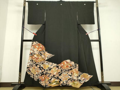平和屋着物●創業460年・千總　黒留袖　駒刺繍　草花文　金彩　正絹　逸品　DAAU0849tｗ