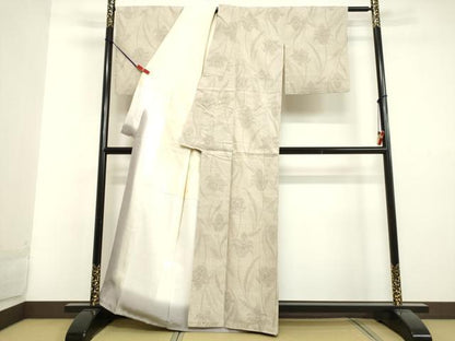 平和屋着物●本場結城紬 重要無形文化財 120亀甲 更紗花文 正絹 逸品 DAAU0857tw