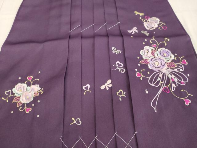 平和屋着物●女性　行灯袴　総刺繍　草花文　深紫色　金銀糸　卒業式　洗える着物　未使用　DAAV1008tw