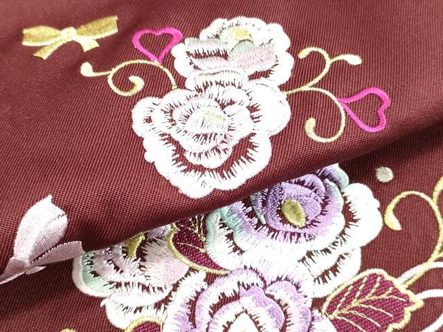 平和屋着物●女性　行灯袴　総刺繍　草花文　バーガンディー色　金銀糸　卒業式　洗える着物　未使用　DAAV1023tw