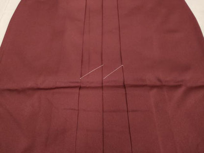 平和屋着物●女性　行灯袴　総刺繍　草花文　バーガンディー色　金銀糸　卒業式　洗える着物　未使用　DAAV1023tw