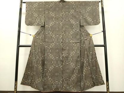 平和屋着物●本場大島紬　龍郷絣　正倉院花文　正絹　逸品　DAAU3969du