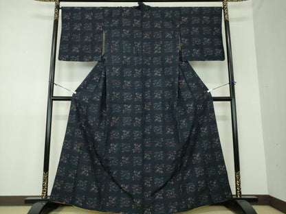 平和屋着物●上質な紬 草花文 三越扱い 正絹 逸品 DAAU5077ps